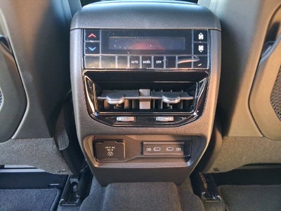 2027 Jeep Grand Cherokee L GRAND CHEROKEE L LAREDO ALTITUDE 4X4