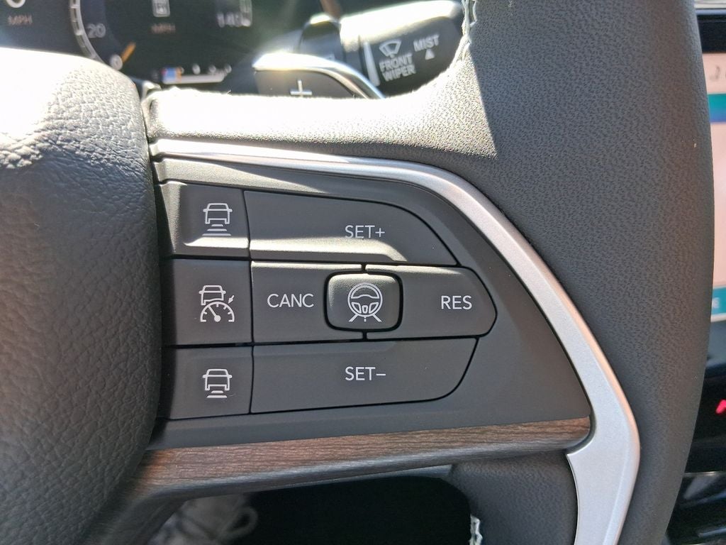 2026 Jeep Grand Cherokee L GRAND CHEROKEE L LAREDO ALTITUDE 4X4