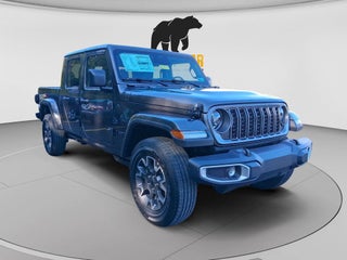 2026 Jeep Gladiator GLADIATOR SAHARA 4X4