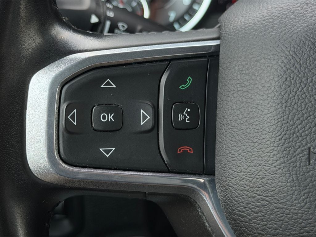 2022 RAM 1500 Laramie Crew Cab 4x4 5'7' Box