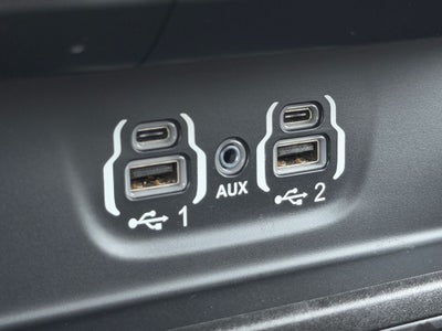 2022 RAM 1500 Laramie Crew Cab 4x4 5'7' Box