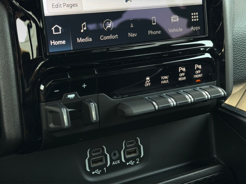 2022 RAM 1500 Laramie Crew Cab 4x4 5'7' Box