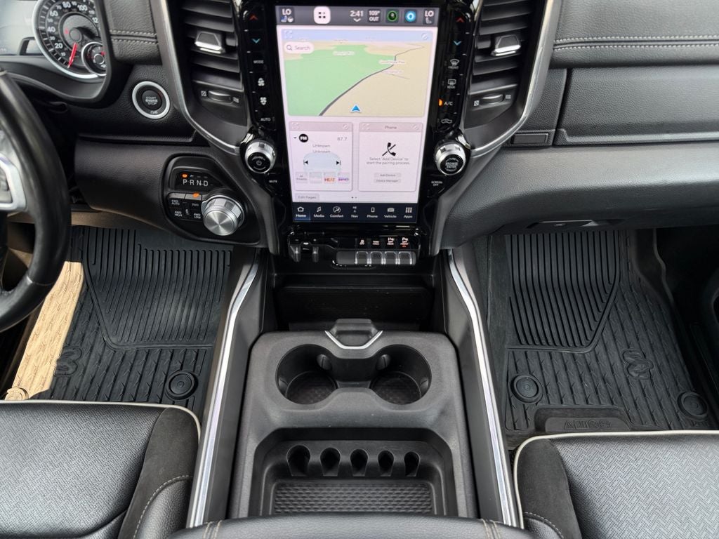 2022 RAM 1500 Laramie Crew Cab 4x4 5'7' Box