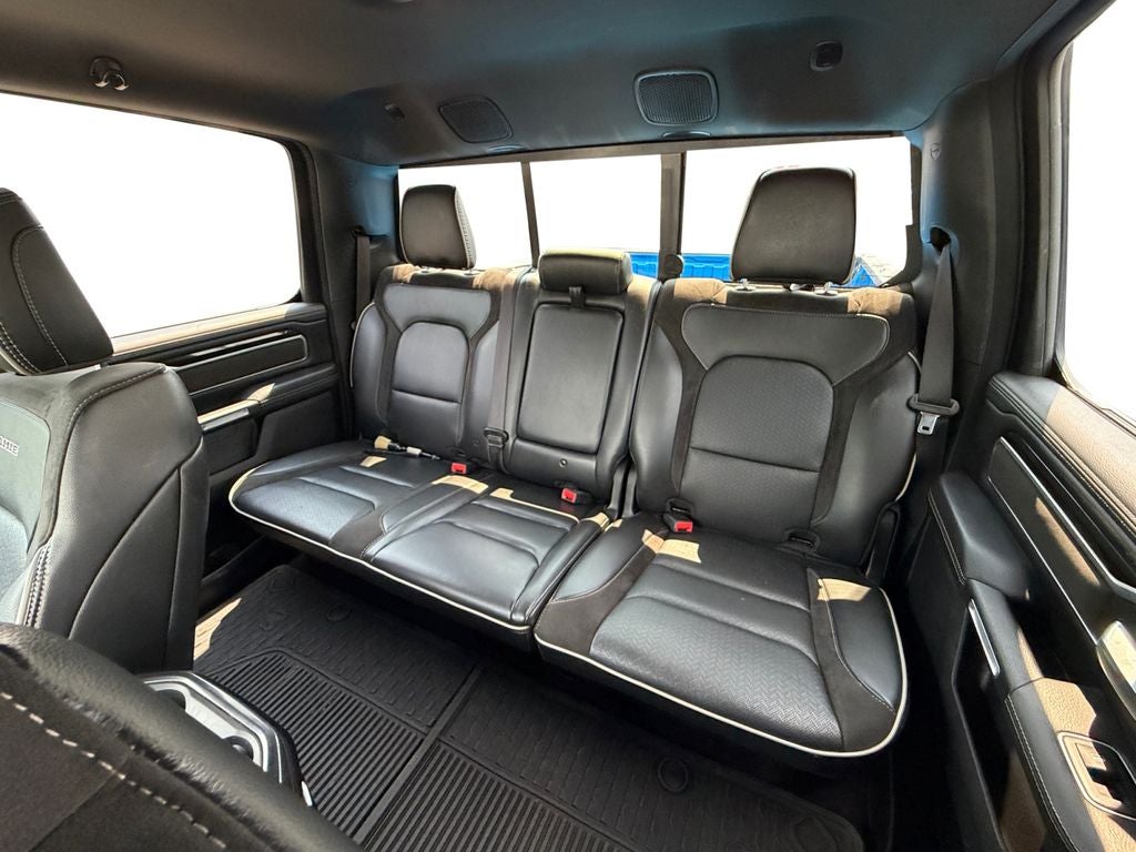 2022 RAM 1500 Laramie Crew Cab 4x4 5'7' Box