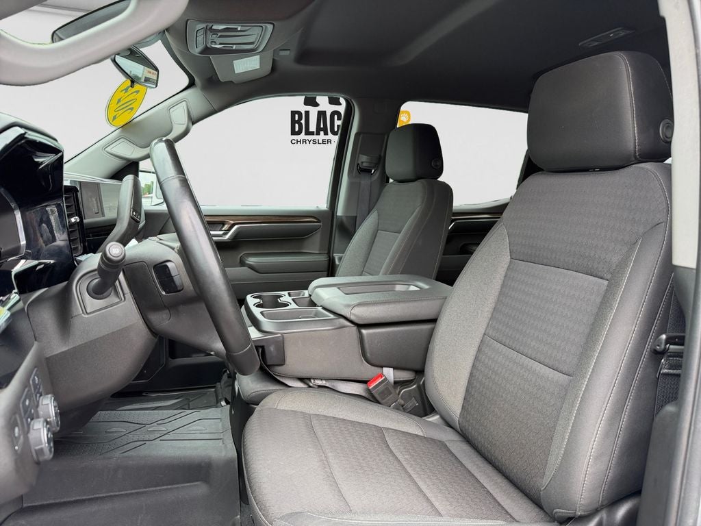 2024 Chevrolet Silverado 1500 4WD Crew Cab Short Bed RST