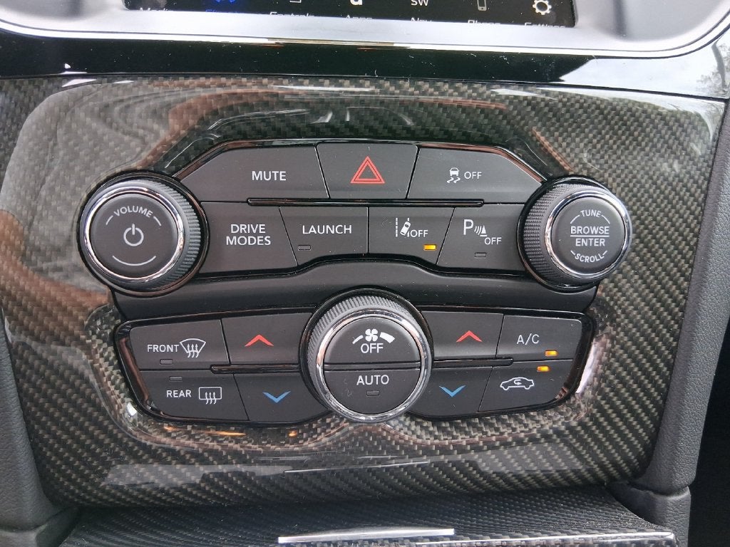 2023 Chrysler 300 300C