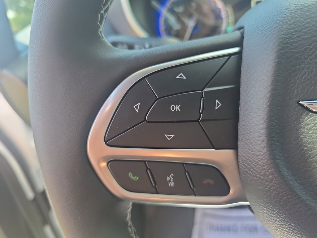 2025 Chrysler Voyager VOYAGER LX
