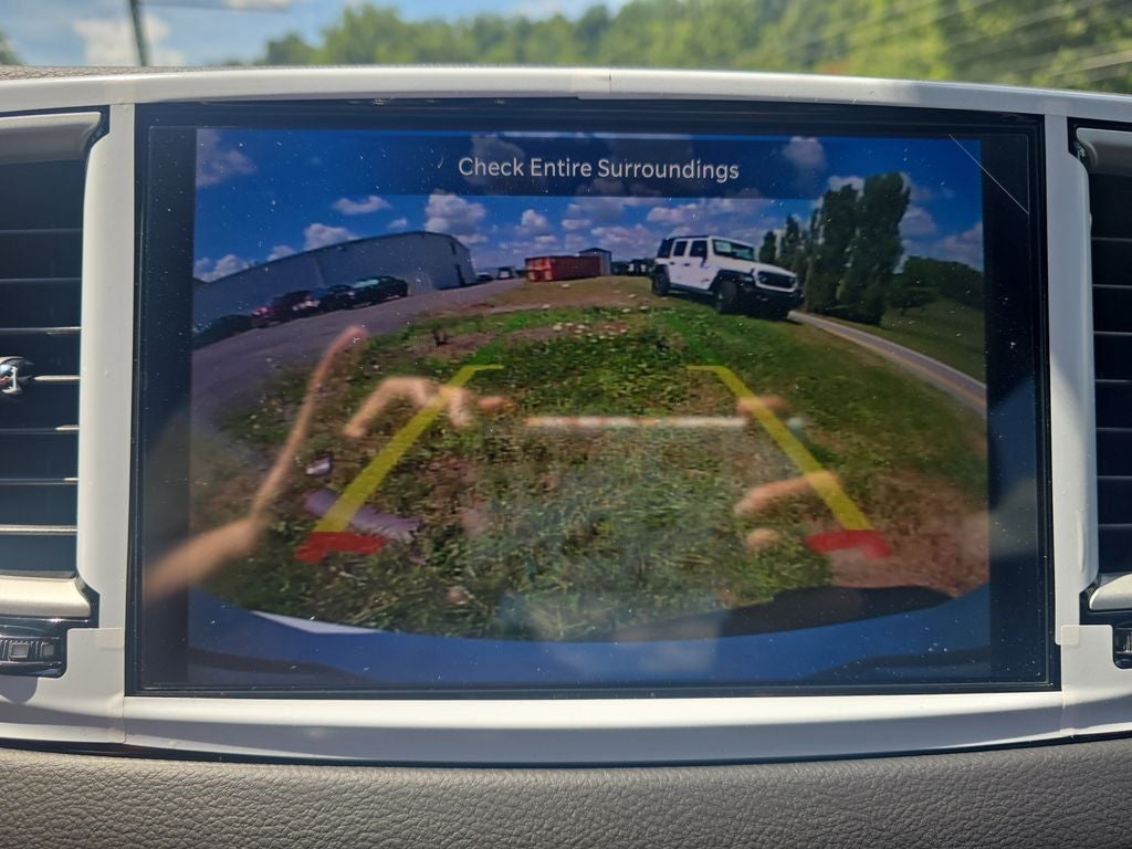 2025 Chrysler Voyager VOYAGER LX