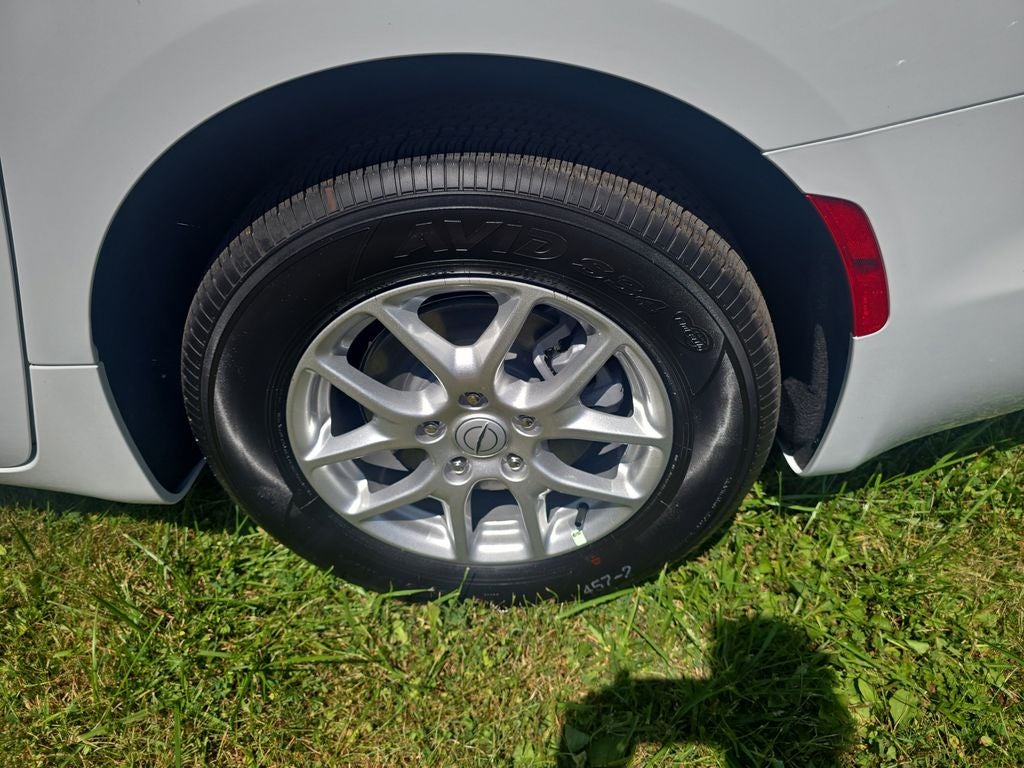 2025 Chrysler Voyager VOYAGER LX
