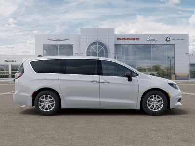 2025 Chrysler Voyager VOYAGER LX