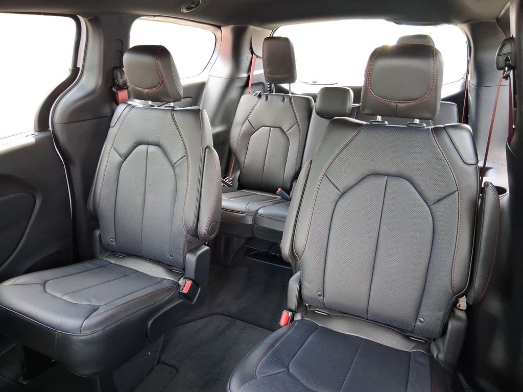 2027 Chrysler Pacifica PACIFICA SELECT AWD