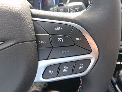 2027 Chrysler Pacifica PACIFICA SELECT AWD