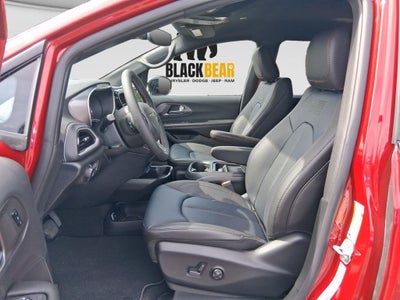2027 Chrysler Pacifica PACIFICA SELECT AWD
