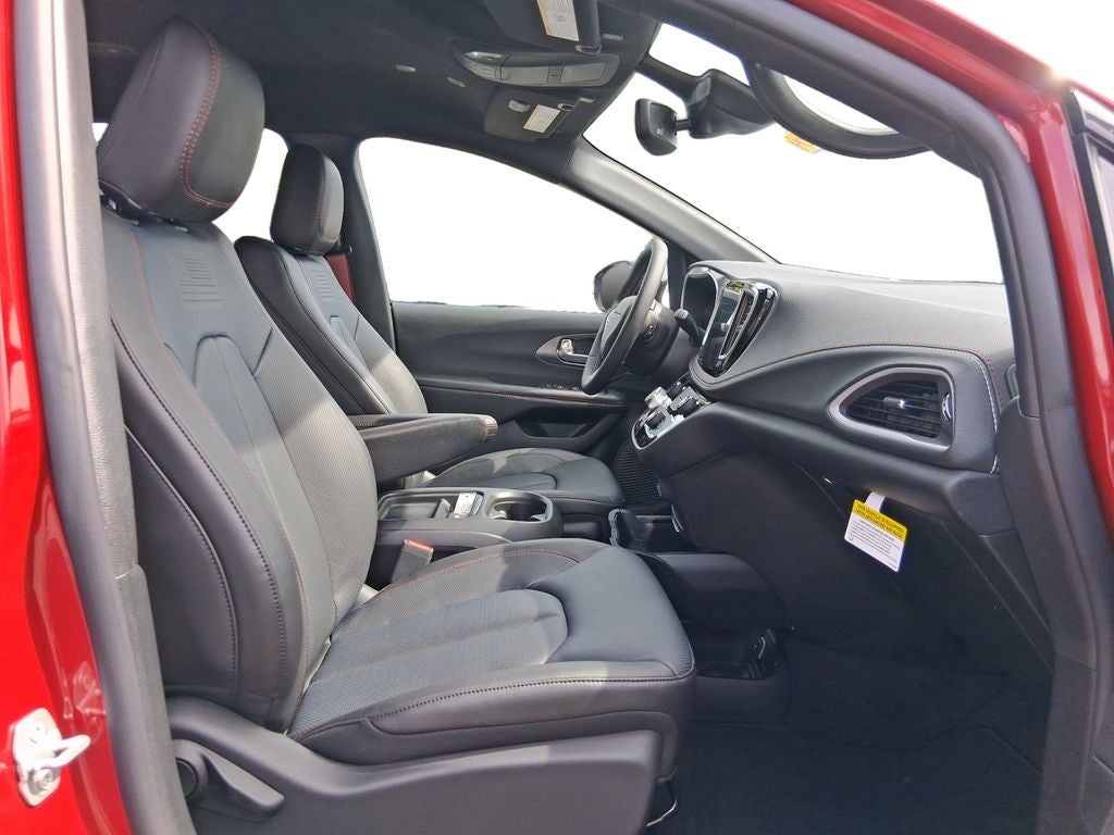 2027 Chrysler Pacifica PACIFICA SELECT AWD