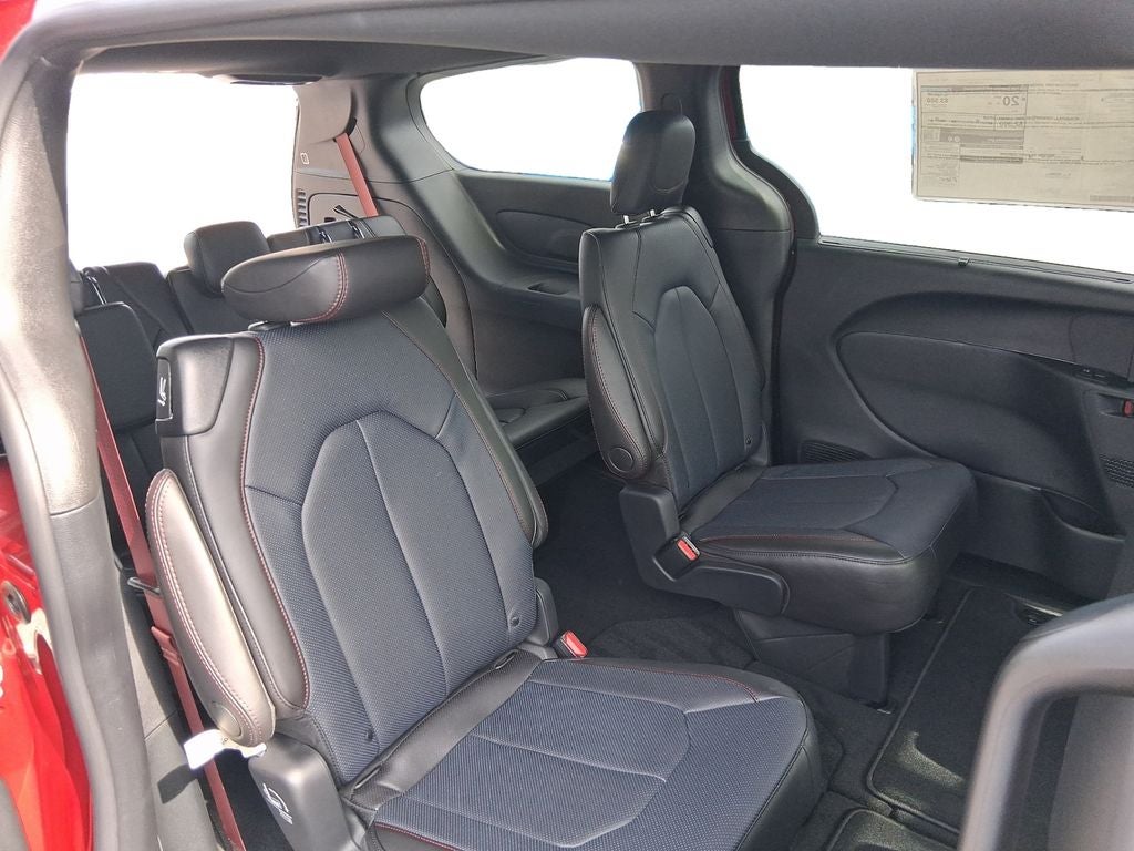 2027 Chrysler Pacifica PACIFICA SELECT AWD