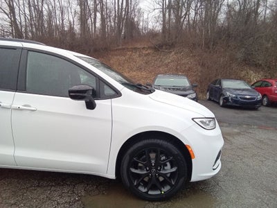 2026 Chrysler Pacifica PACIFICA SELECT AWD