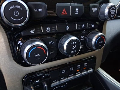 2022 RAM 3500 Laramie Crew Cab 4x4 6'4' Box