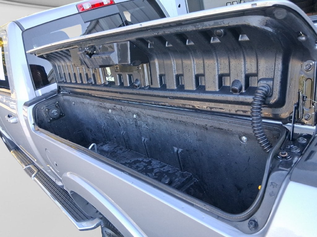2022 RAM 3500 Laramie Crew Cab 4x4 6'4' Box