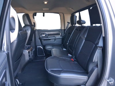 2022 RAM 3500 Laramie Crew Cab 4x4 6'4' Box