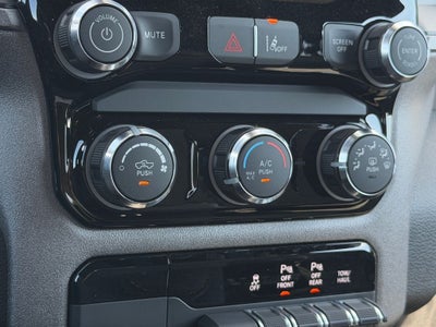 2026 RAM Ram 1500 RAM 1500 TRADESMAN CREW CAB 4X4 5'7' BOX