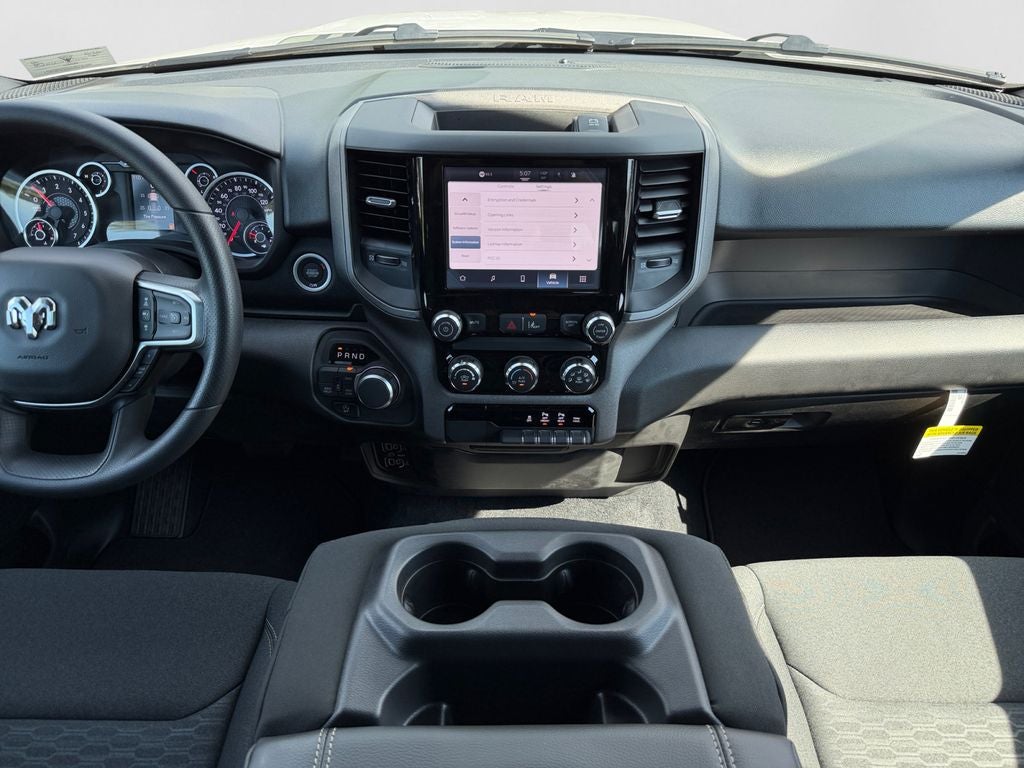 2026 RAM Ram 1500 RAM 1500 TRADESMAN CREW CAB 4X4 5'7' BOX