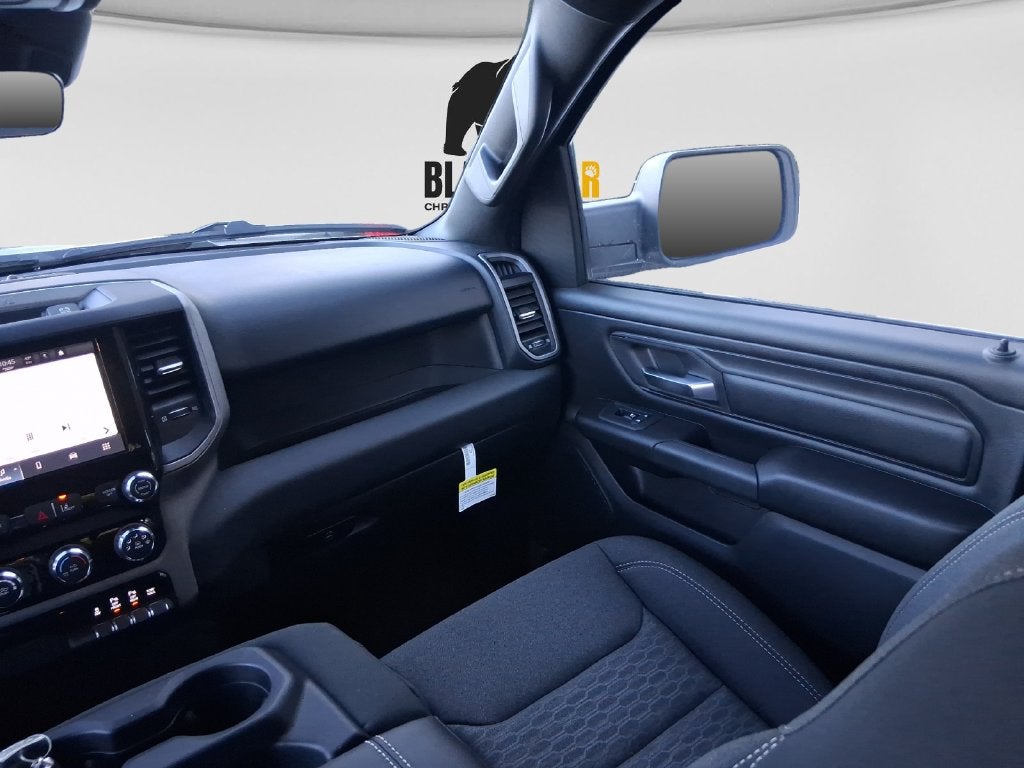 2026 RAM Ram 1500 RAM 1500 TRADESMAN CREW CAB 4X4 5'7' BOX