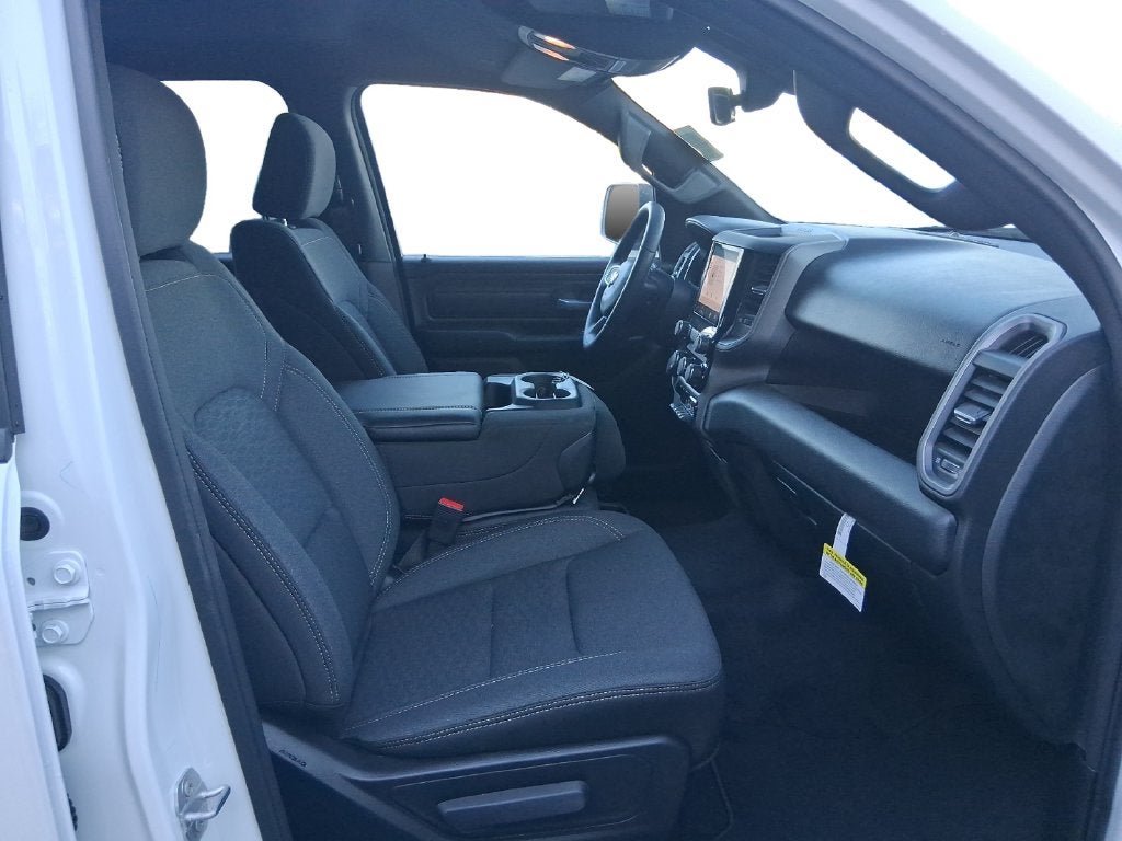 2026 RAM Ram 1500 RAM 1500 TRADESMAN CREW CAB 4X4 5'7' BOX