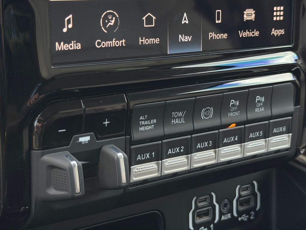 2023 RAM 2500 Laramie Crew Cab 4x4 6'4' Box
