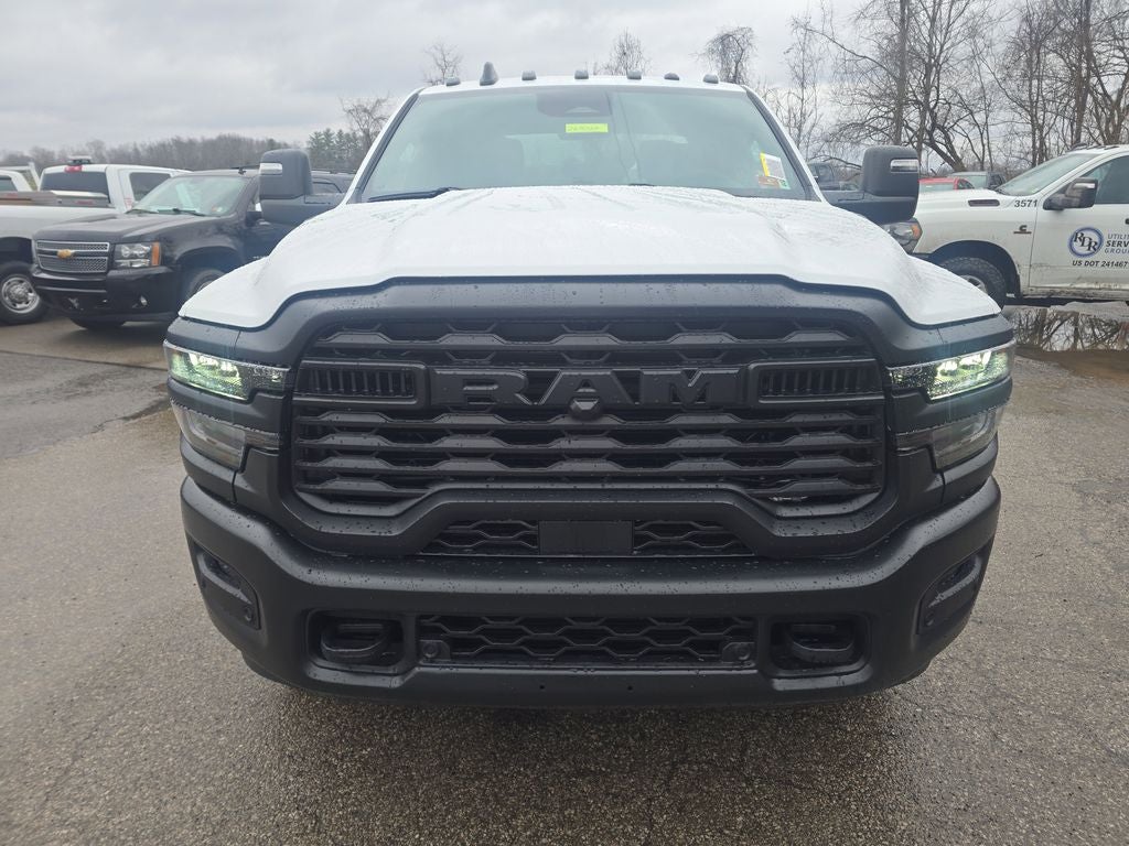 2026 RAM Ram 3500 Chassis Cab RAM 3500 TRADESMAN CREW CAB CHASSIS 4X4 60' CA