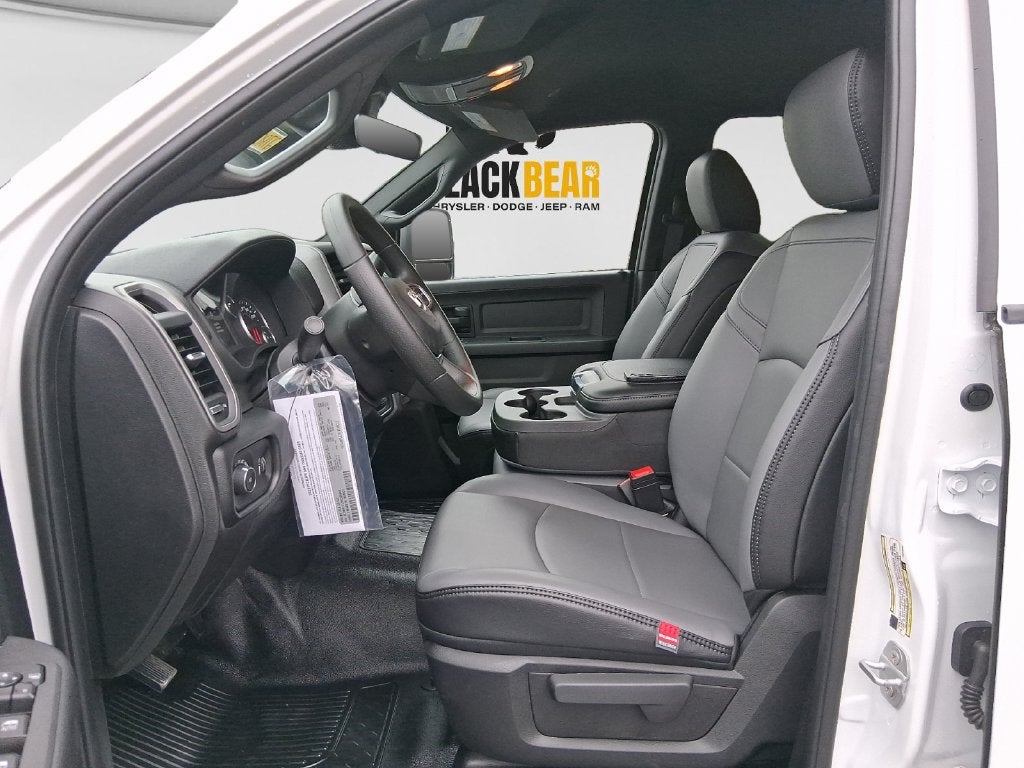 2027 RAM 3500 Chassis Cab Tradesman