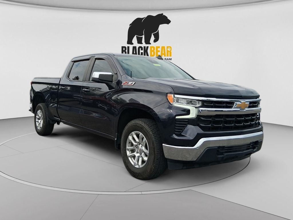 2022 Chevrolet Silverado 1500 4WD Crew Cab Standard Bed LT