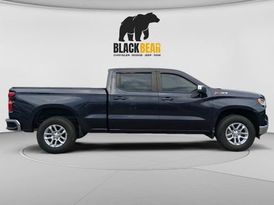 2022 Chevrolet Silverado 1500 4WD Crew Cab Standard Bed LT
