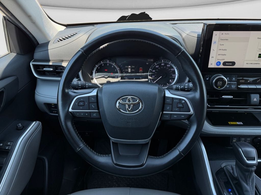 2023 Toyota Highlander XLE