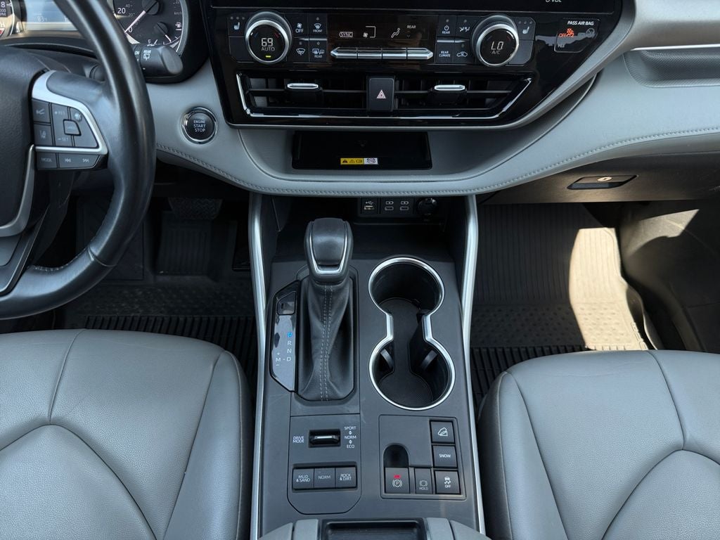 2023 Toyota Highlander XLE