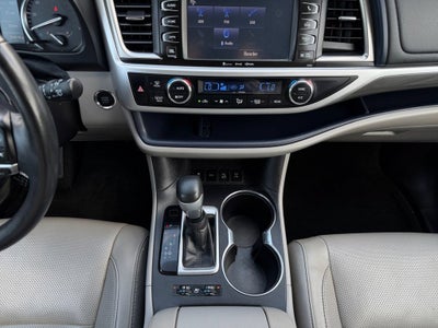 2019 Toyota Highlander Limited Platinum