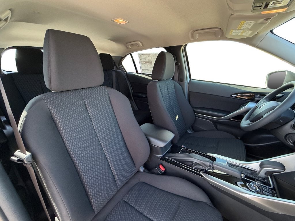 2026 Mitsubishi Eclipse Cross LE