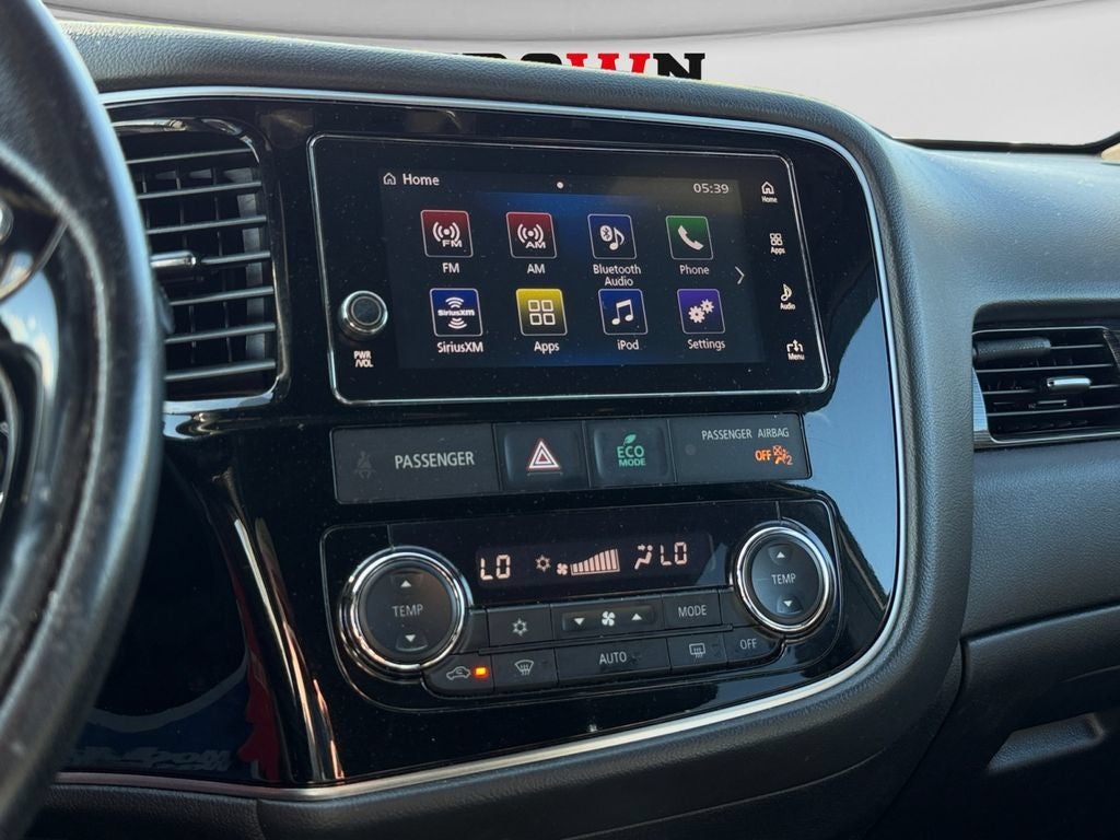 2018 Mitsubishi Outlander Base