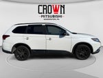 2018 Mitsubishi Outlander Base