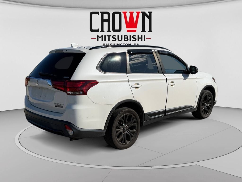 2018 Mitsubishi Outlander Base