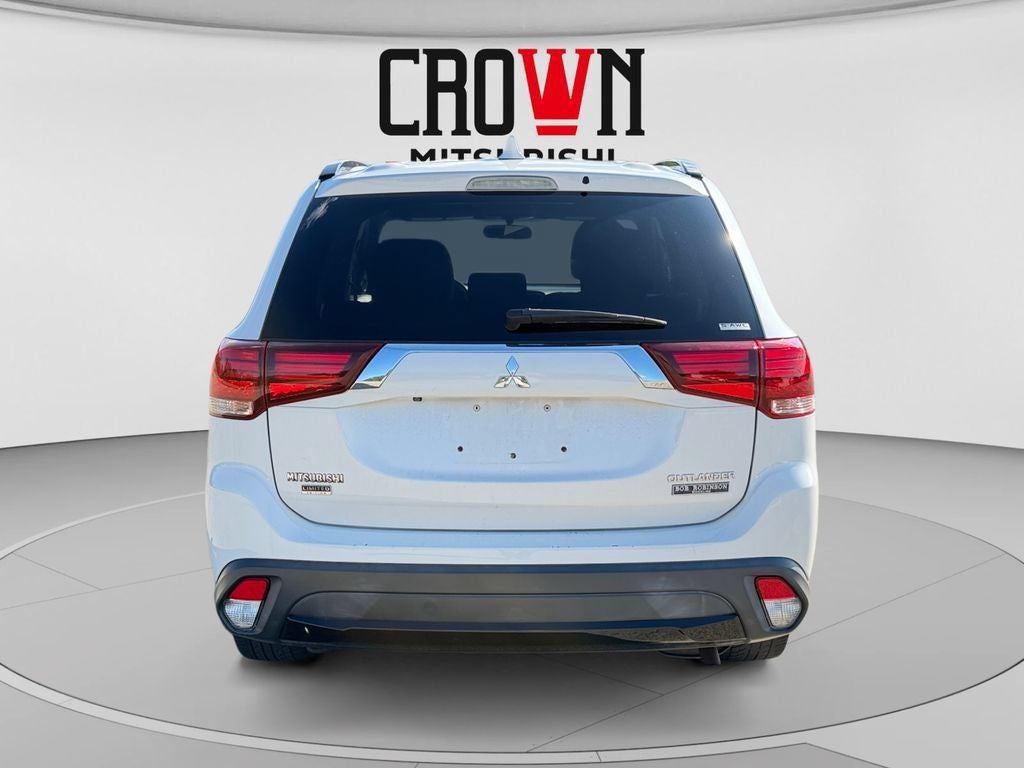 2018 Mitsubishi Outlander Base