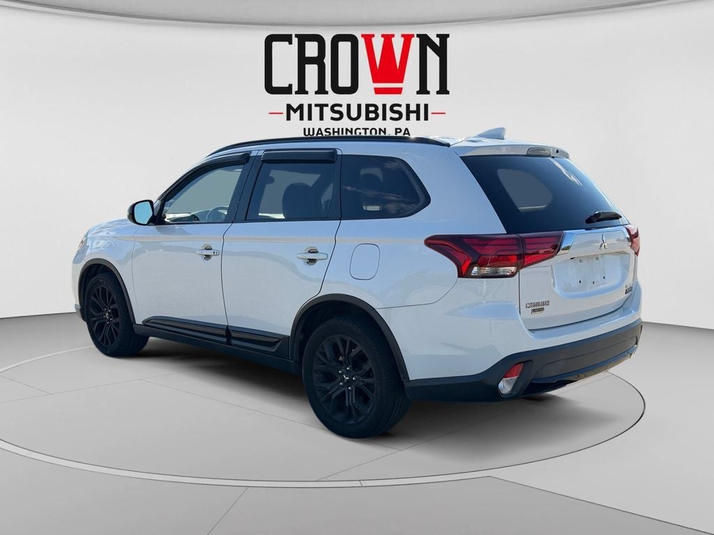 2018 Mitsubishi Outlander Base