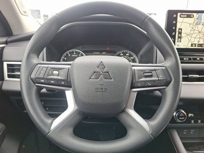 2026 Mitsubishi Outlander ES