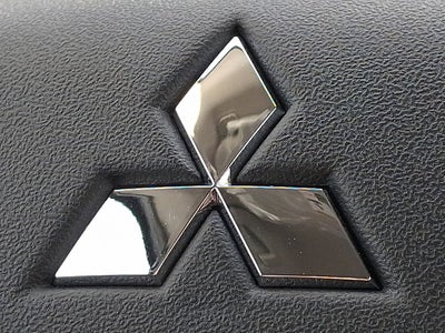 2026 Mitsubishi Outlander ES