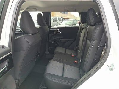 2026 Mitsubishi Outlander ES