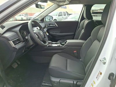 2026 Mitsubishi Outlander ES