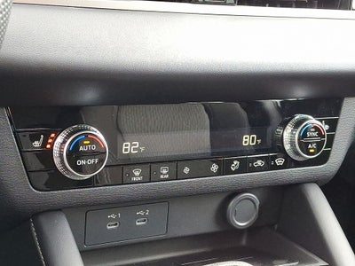 2026 Mitsubishi Outlander ES