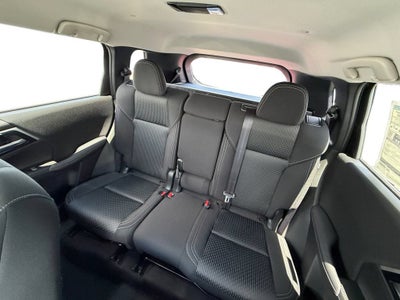 2026 Mitsubishi Outlander ES