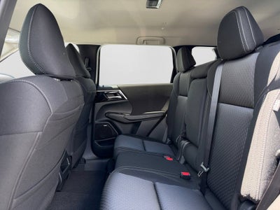 2026 Mitsubishi Outlander ES