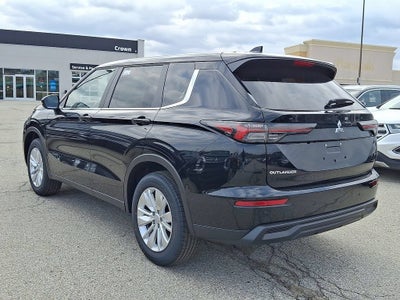 2026 Mitsubishi Outlander ES