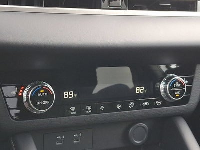 2026 Mitsubishi Outlander ES
